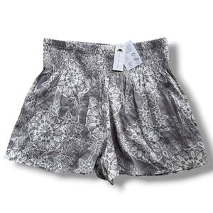 Lotus and Luna Sz L/XL Gray Mandala Smocked Waist Rayon Shorts Handmade Thailand